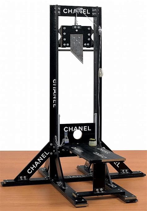 chanel guillotines